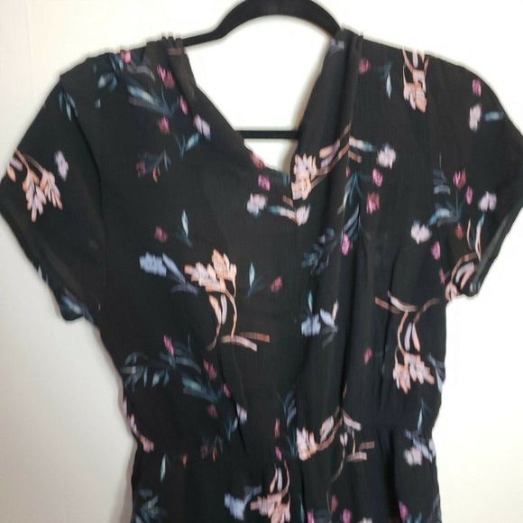 Kendall & Kylie Black With Floral Design Romper - Picture 7 of 9